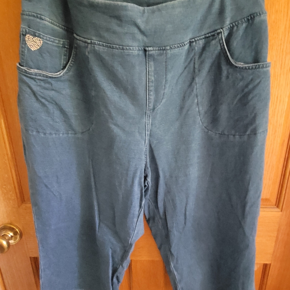 Quacker Factory Capri